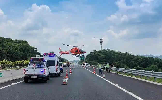 天柱高速公路汽车救援案例